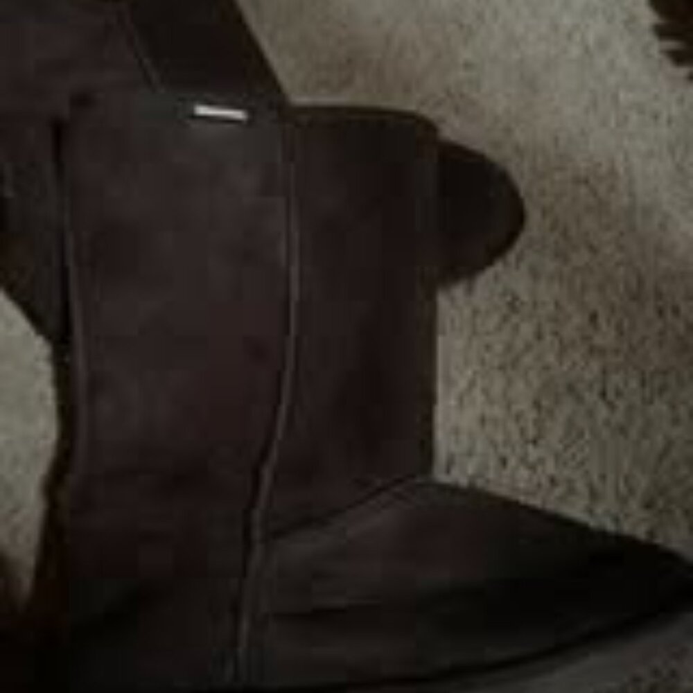 Offbrand uggs - Picture 2 of 2